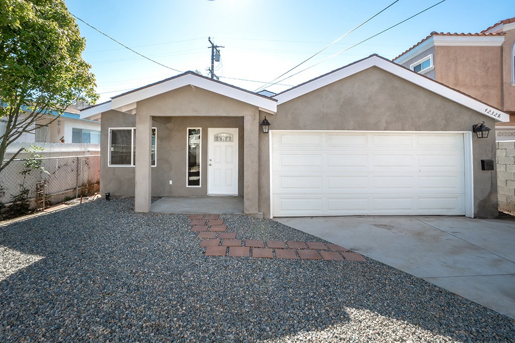 4232 W 165th Street Property Photo