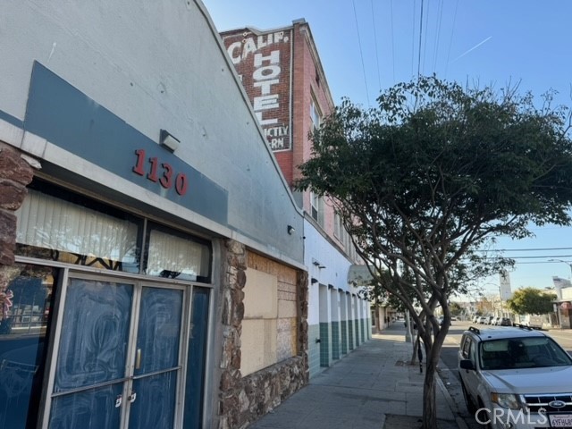 1100 S Pacific Avenue Property Photo 1