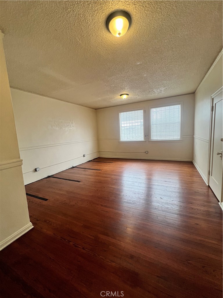 810 N Avalon Boulevard Property Photo 5