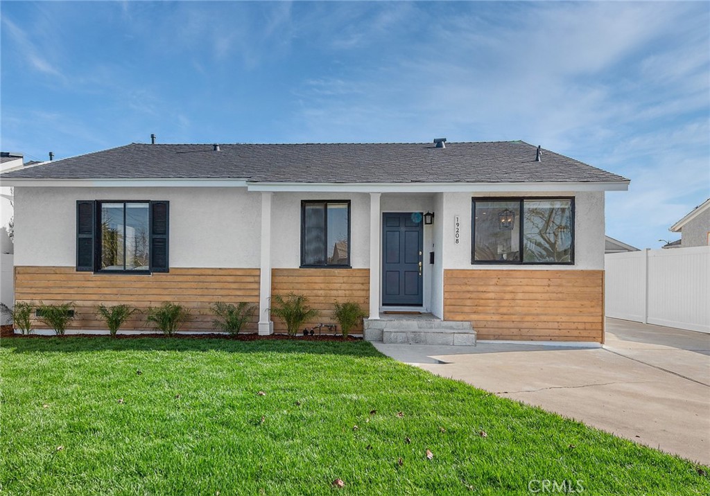 19208 Beckworth Avenue Property Photo