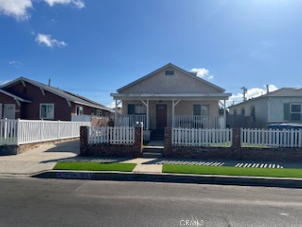1616 252nd Street Property Photo