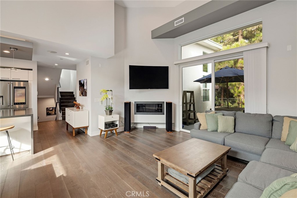 2119 Grant Avenue B Property Photo 14