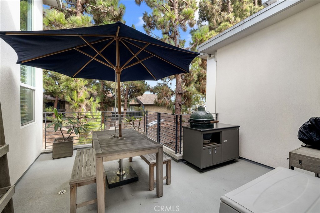 2119 Grant Avenue B Property Photo 15