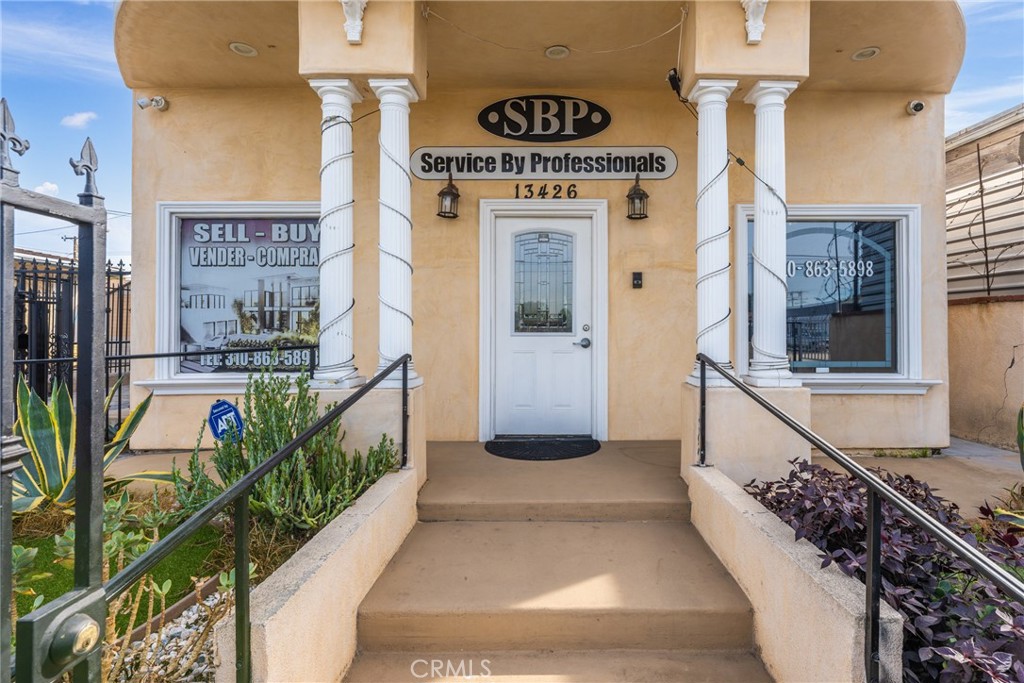 13426 Inglewood Avenue Property Photo 4