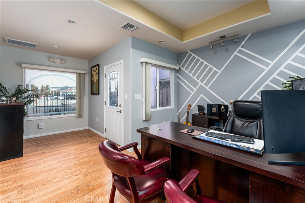 13426 Inglewood Avenue Property Photo 16