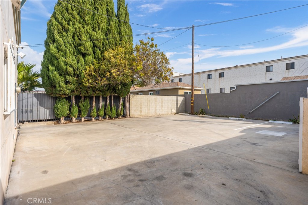 13426 Inglewood Avenue Property Photo 28