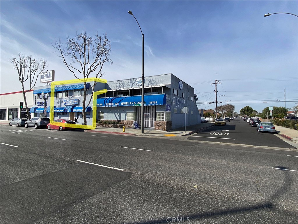 16705 Hawthorne Boulevard Property Photo 3