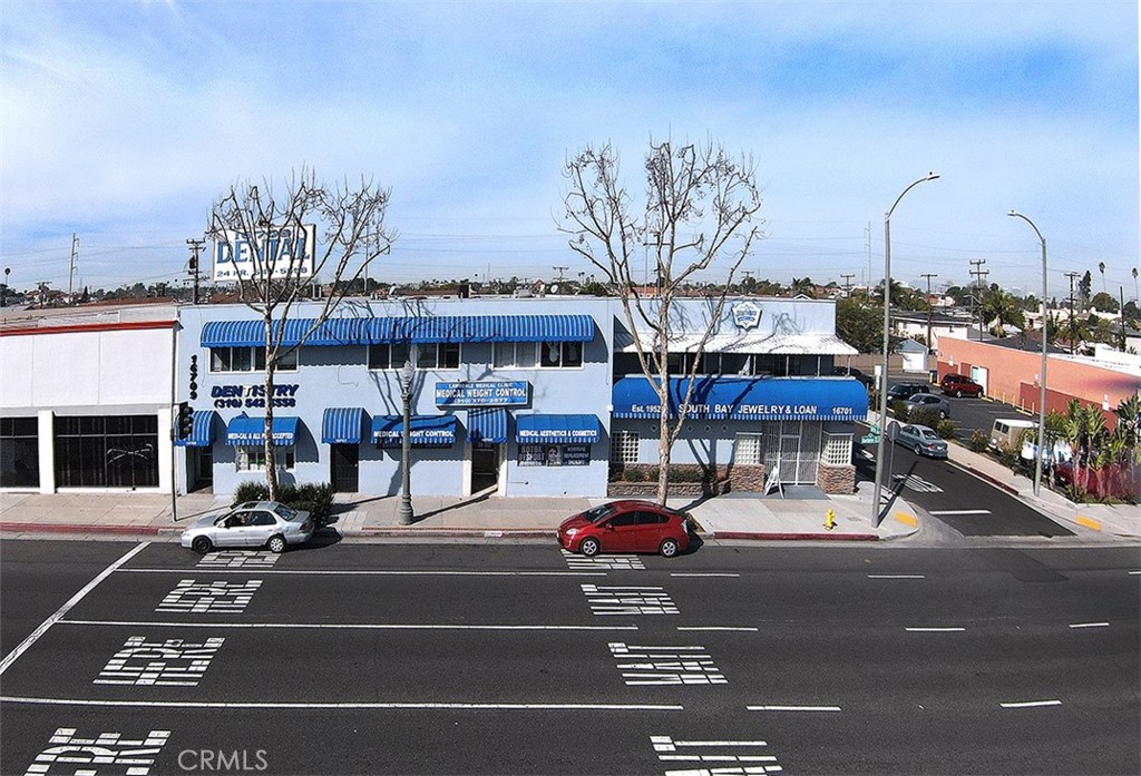 16705 Hawthorne Boulevard Property Photo 4