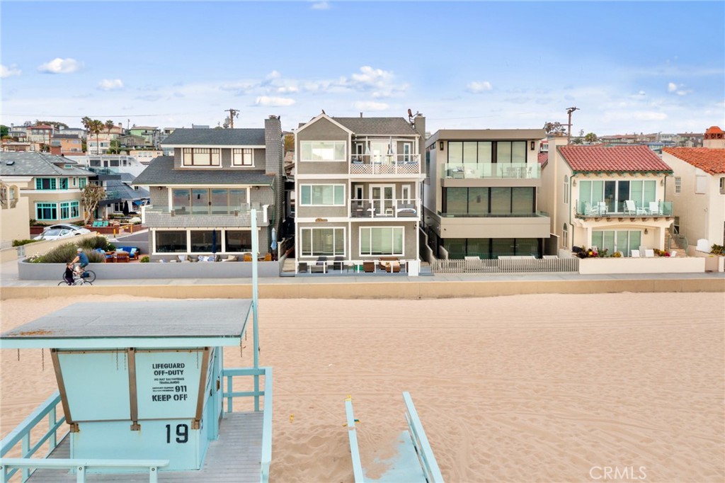 1836 The Strand Property Photo 2