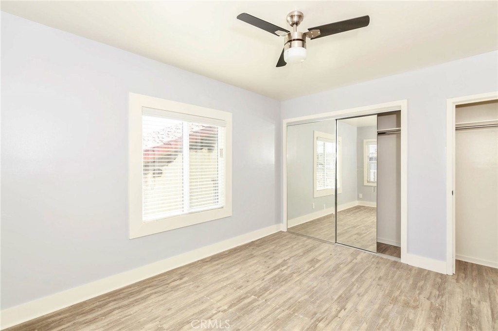 1836 The Strand Property Photo 28