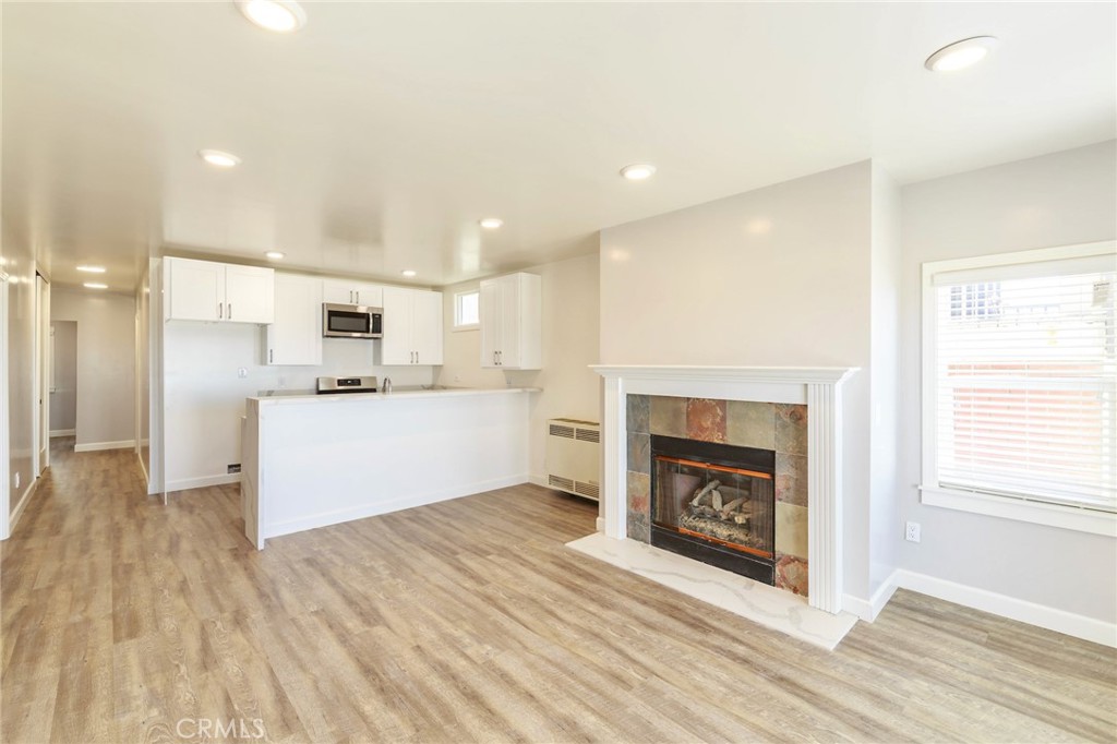 1836 The Strand Property Photo 33