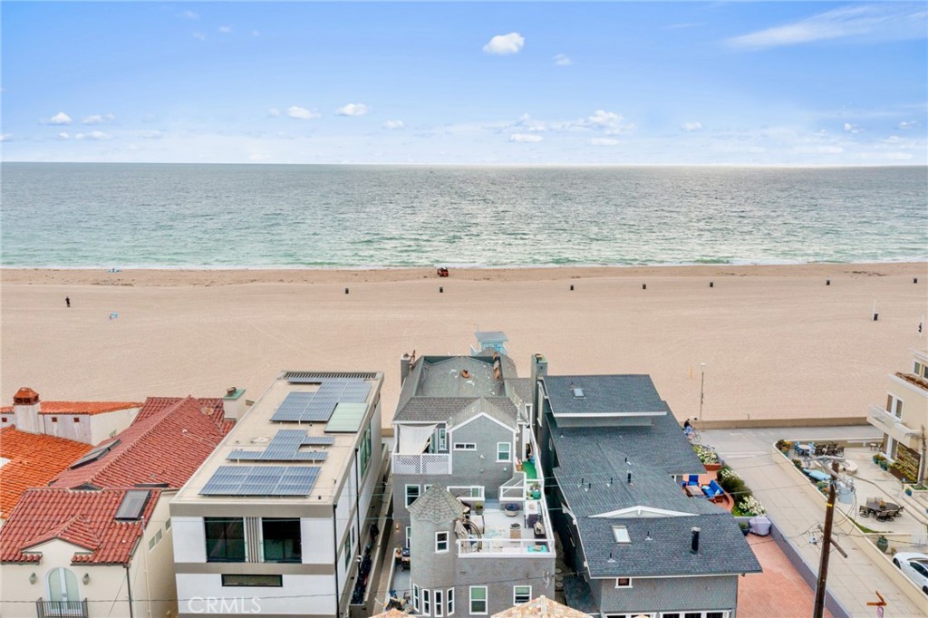 1836 The Strand Property Photo 66