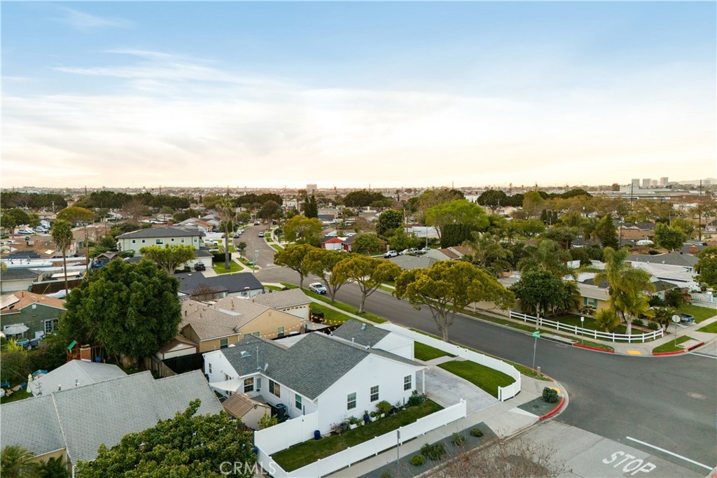 14709 Bodger Avenue Property Photo