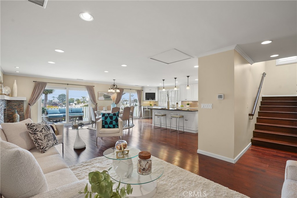 1561 Curtis Avenue Property Photo