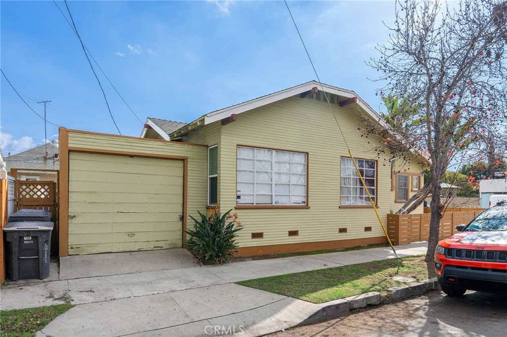 2703 7th Street Property Photo 4