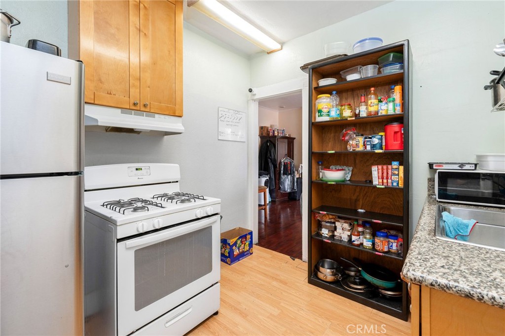 2703 7th Street Property Photo 8