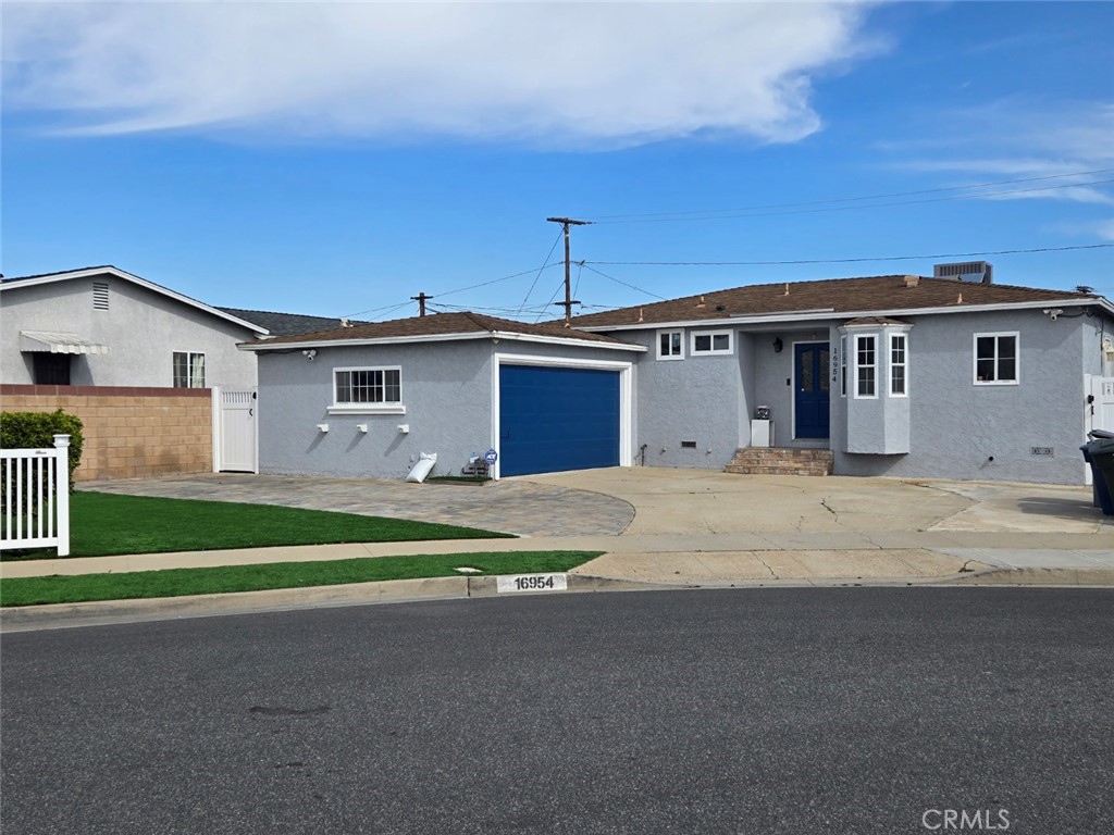 16954 La Salle Avenue Property Photo