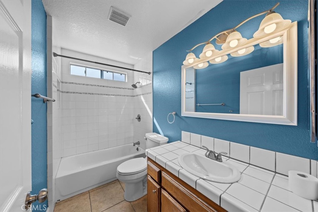 343 W 12th Street Property Photo 16