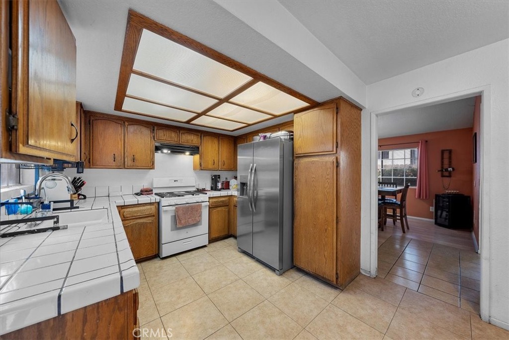 343 W 12th Street Property Photo 27