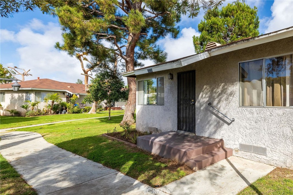 23224 Anchor Avenue Property Photo