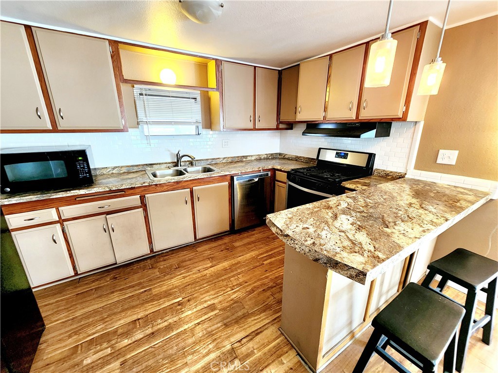 24200 Walnut 62 Property Photo 6