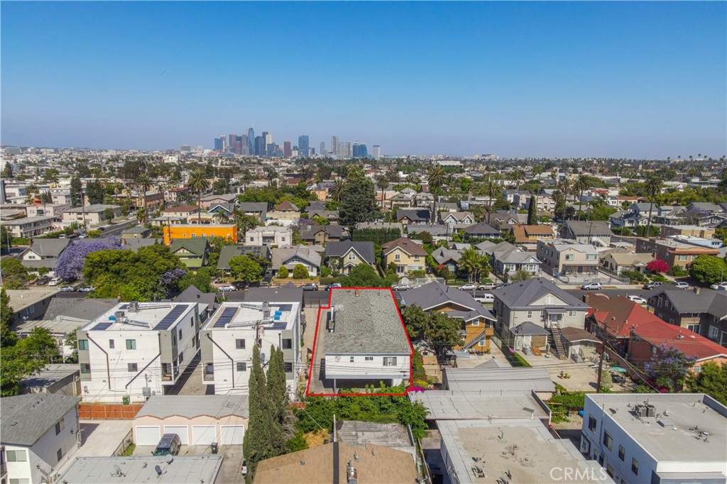 1629 S Van Ness Avenue Property Photo 7