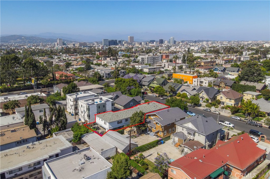 1629 S Van Ness Avenue Property Photo 8