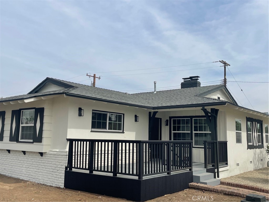 16818 Kornblum Avenue Property Photo