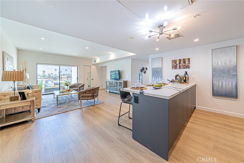 321 S Oxford Avenue #603 Property Photo