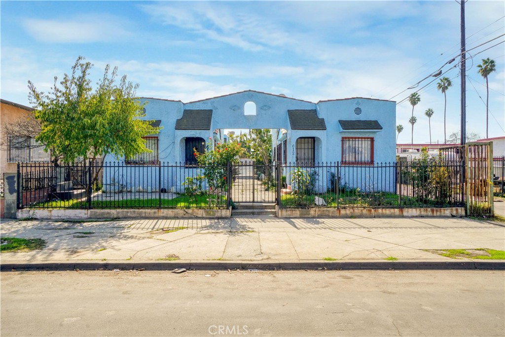 612 E 82nd Street Property Photo