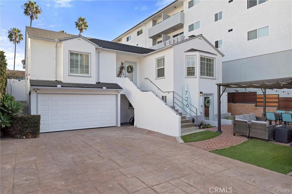 726 Esplanade Property Photo 1