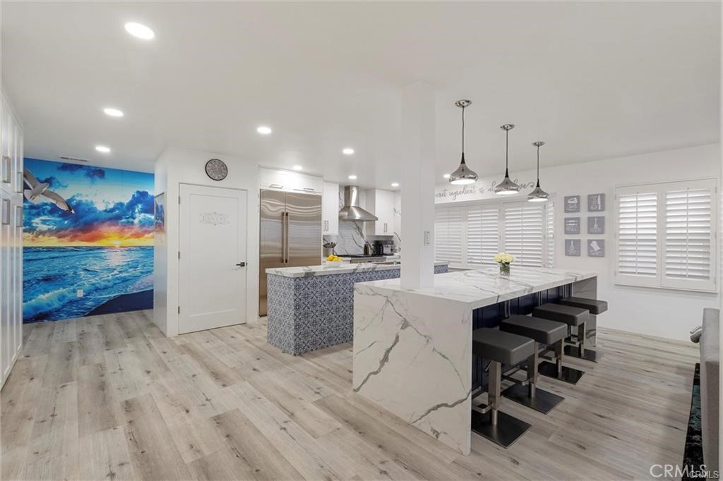 726 Esplanade Property Photo 3