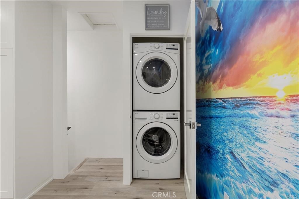 726 Esplanade Property Photo 17