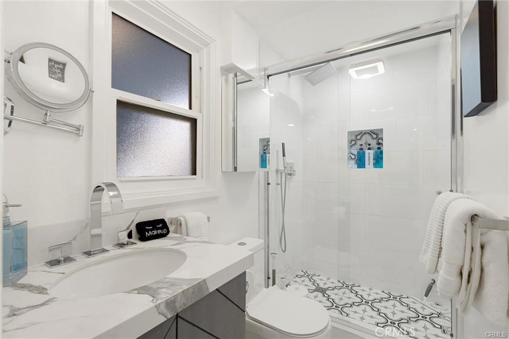 726 Esplanade Property Photo 22