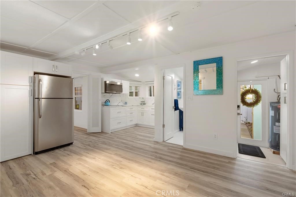 726 Esplanade Property Photo 25