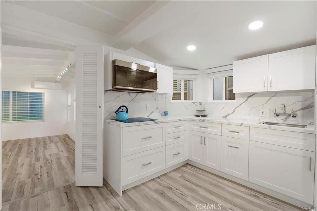 726 Esplanade Property Photo 27