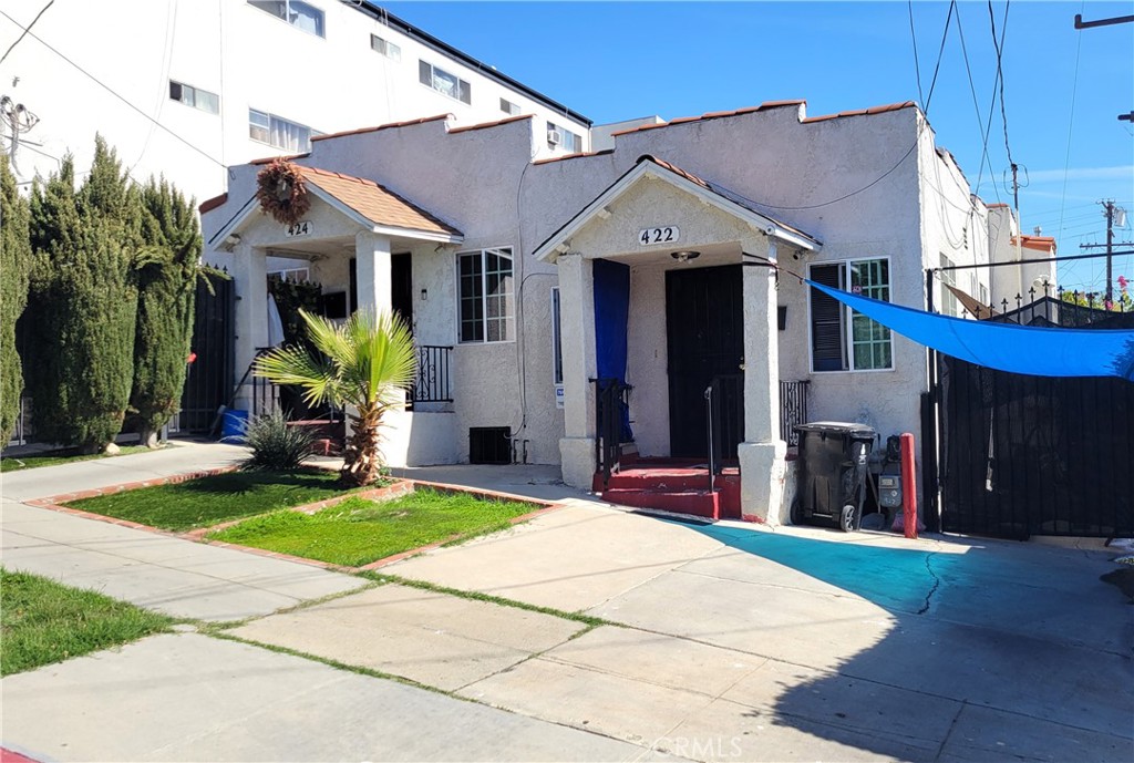 422 Normandie Place Property Photo 1