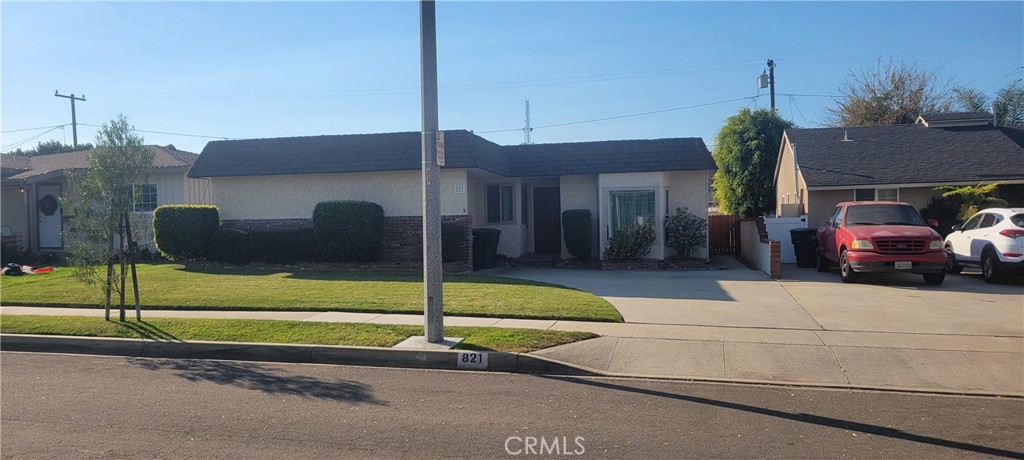 821 Kornblum Avenue Property Photo