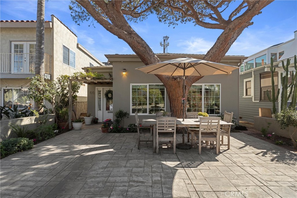66 16th Street Property Photo