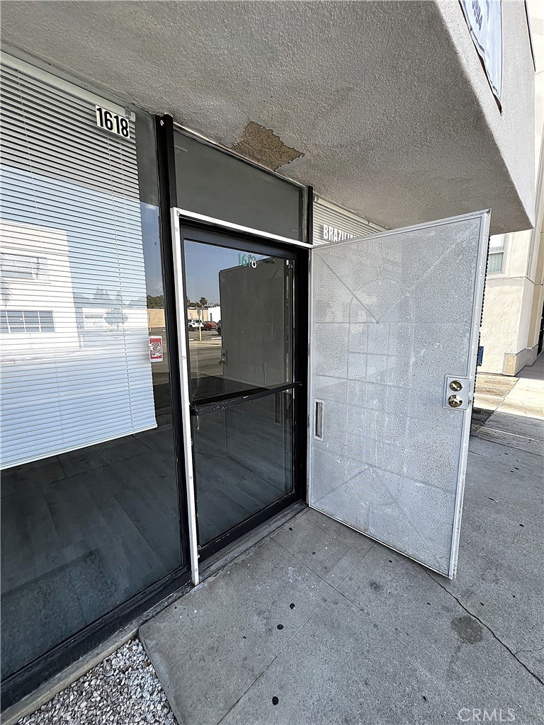 1618 Gramercy Avenue Property Photo