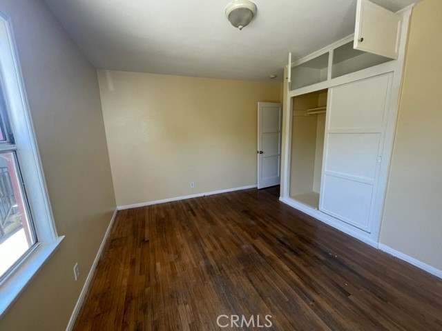 10807 Compton Avenue Property Photo 6