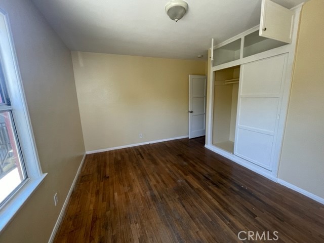 10807 Compton Avenue Property Photo 7