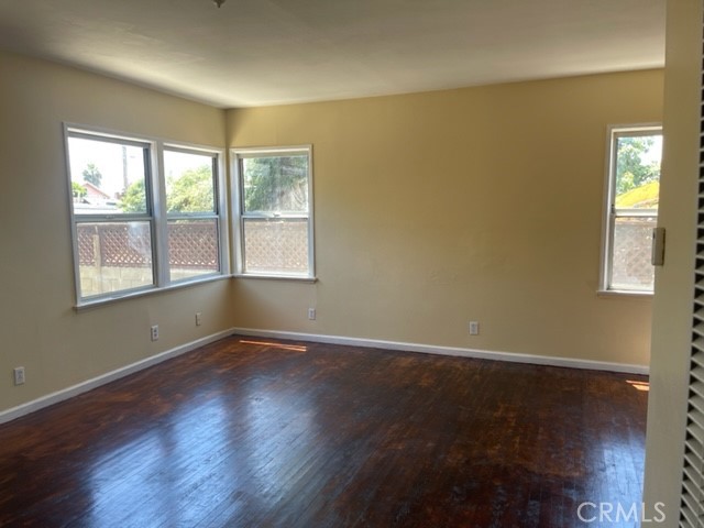 10807 Compton Avenue Property Photo 9