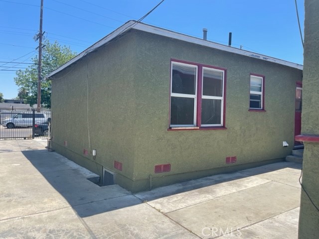 10807 Compton Avenue Property Photo 13