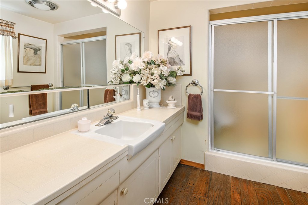 2303 Via Alamitos Property Photo 18