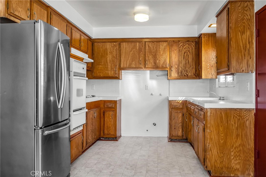 11838 Oxford Avenue Property Photo 6