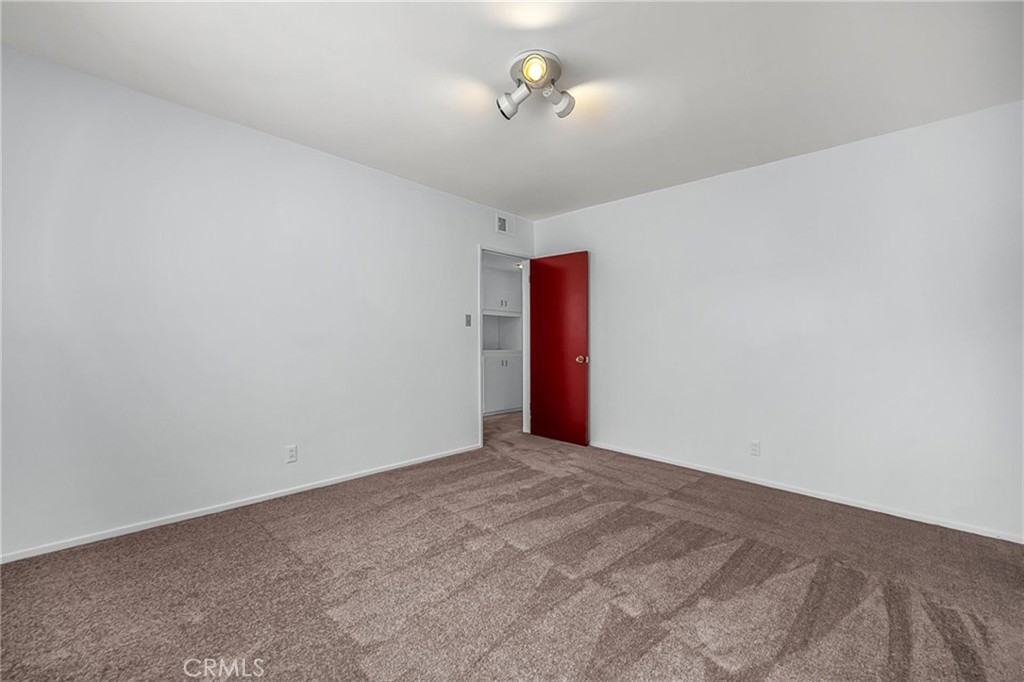 11838 Oxford Avenue Property Photo 12