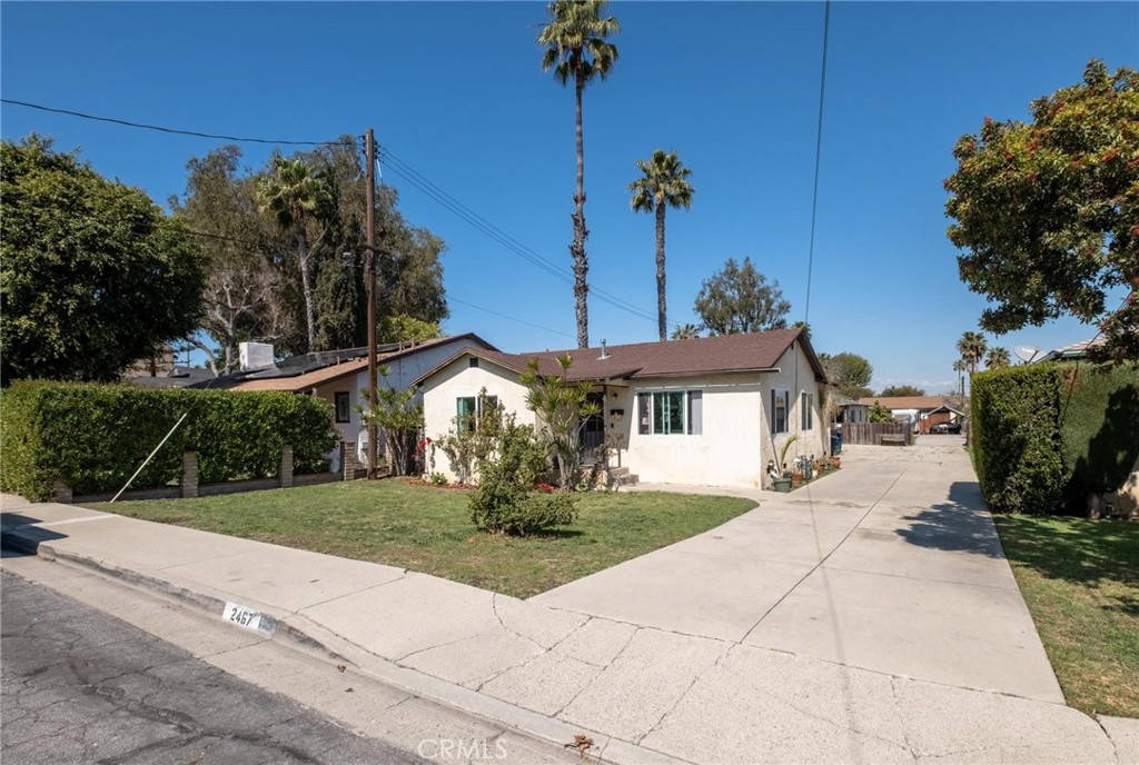 2467 253rd Street Property Photo