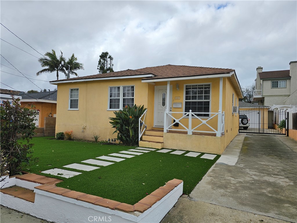313 S Aviation Boulevard Property Photo