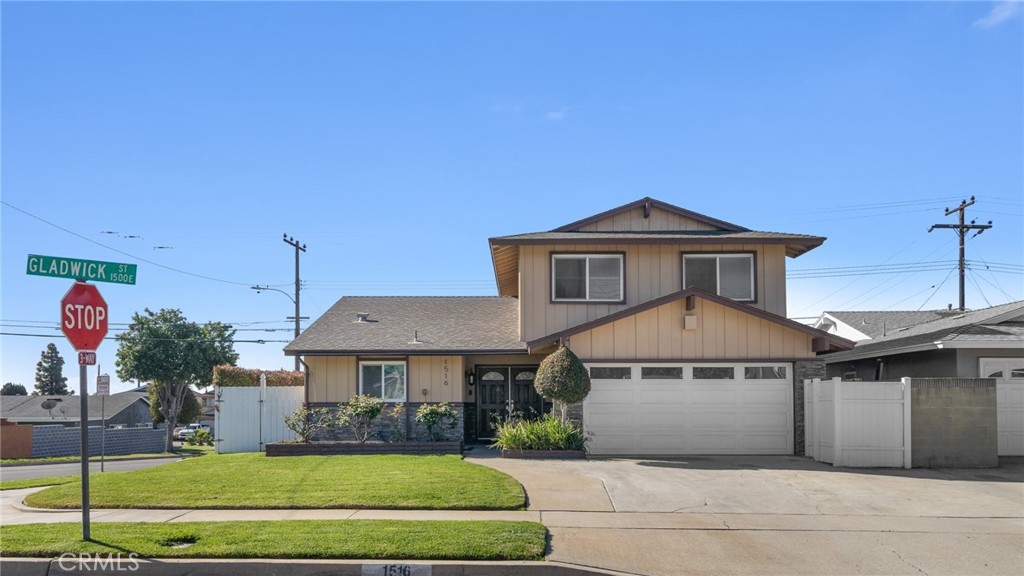 1516 E Gladwick Street Property Photo